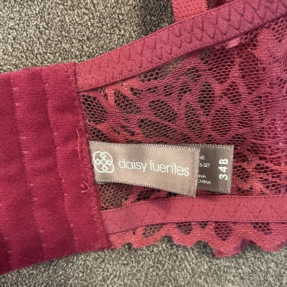 Daisy Fuentes Longline Lace Bra Size 34B - Picture 6 of 8